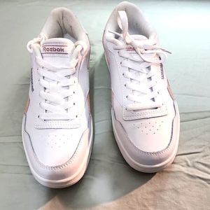 Womens Reebox sneakers
